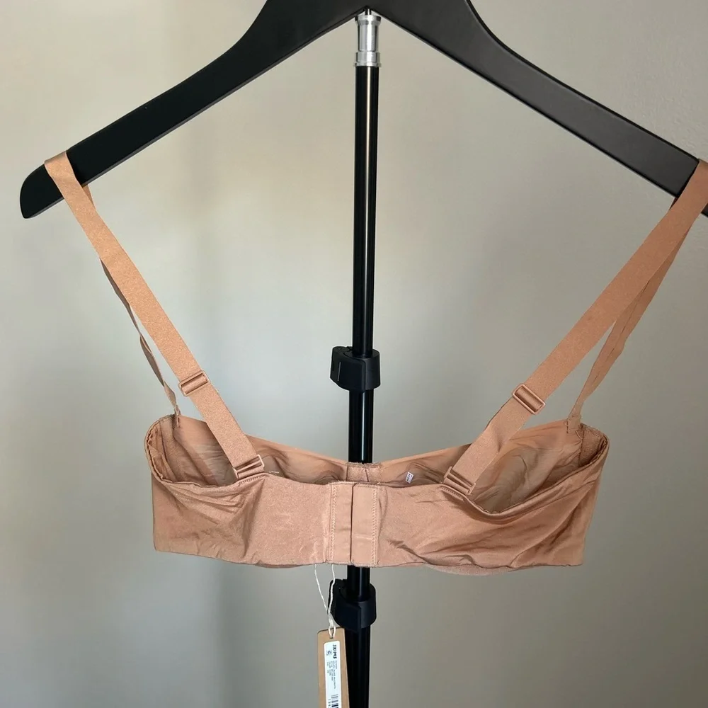 SKIMS Nude Underwire Bra
